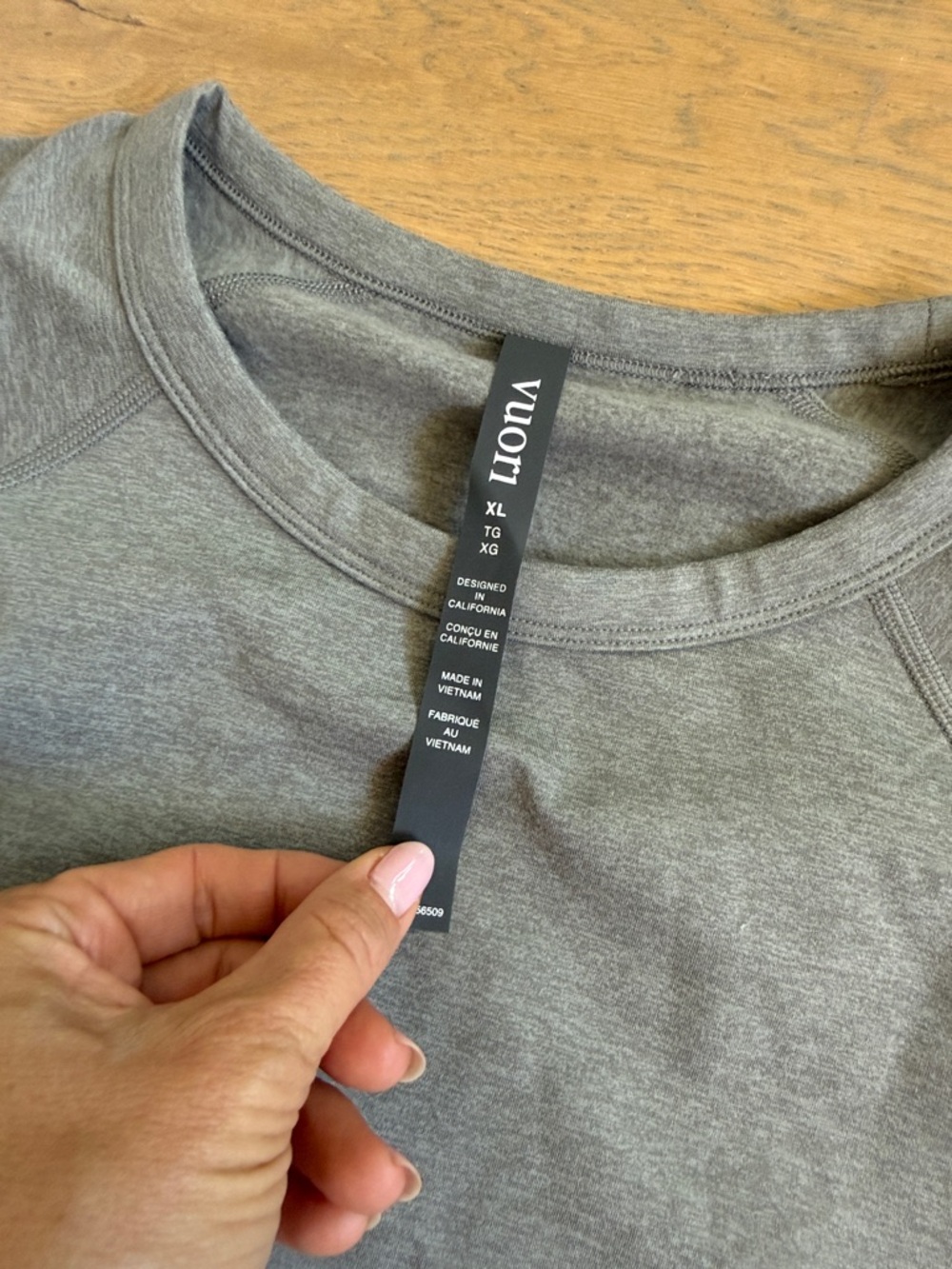 NWT Vuori Men's Gray Long-Sleeve Crewneck Shirt - Picture 7 of 8